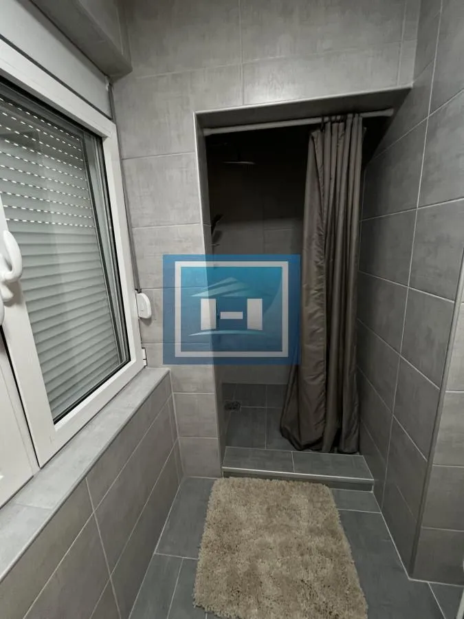 Prodaja, kuća, 271m², Šantarovac, Jagodina