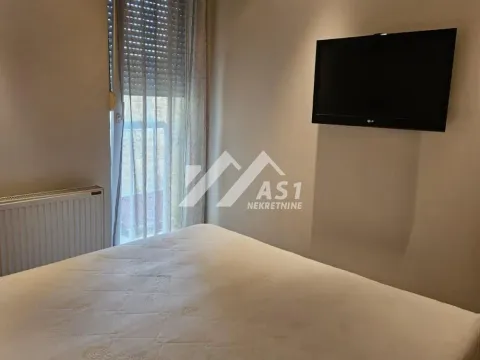 Izdavanje, trosoban stan, 70m², Grbavica, Novi Sad Sve Podlokacije - image 11