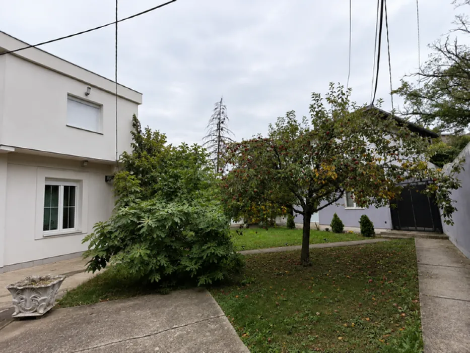 Rent, two bedroom apartment, 120m², Jajinci, Voždovac Sve Podlokacije