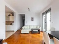 Izdavanje, jednosoban stan, 63m², Petrovac, Budva - image 1