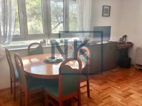 Izdavanje, dvosoban stan, 68m², Centar, Podgorica - image 2