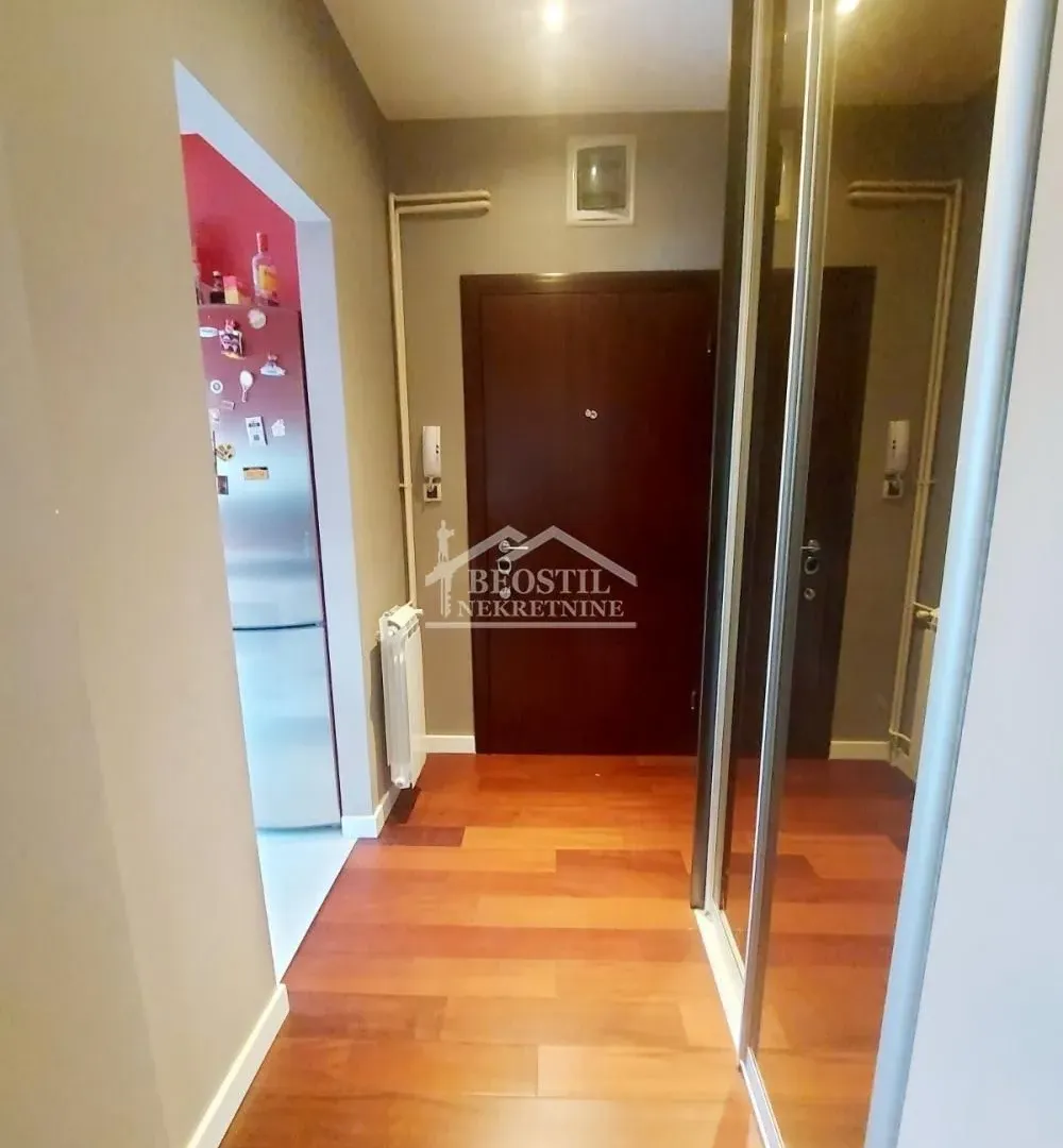 Sale, three bedroom apartment, 60m², Stari Grad, Beograd