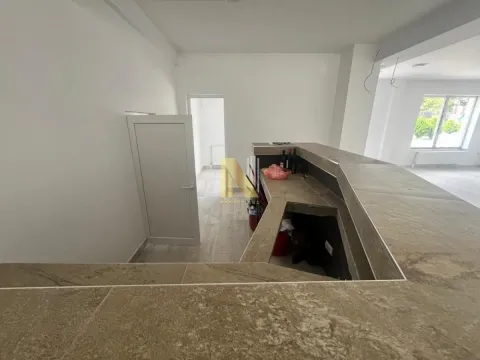 Sale, office space, 304m², Nova Pazova, Stara Pazova - image 13