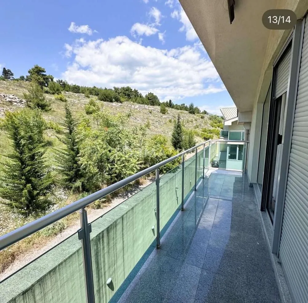 Prodaja, trosoban stan, 90m², Pod Goricom, Podgorica