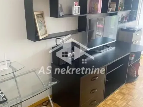 Izdavanje, trosoban stan, 76m², Novi Beograd Sve Podlokacije, Beograd - image 3