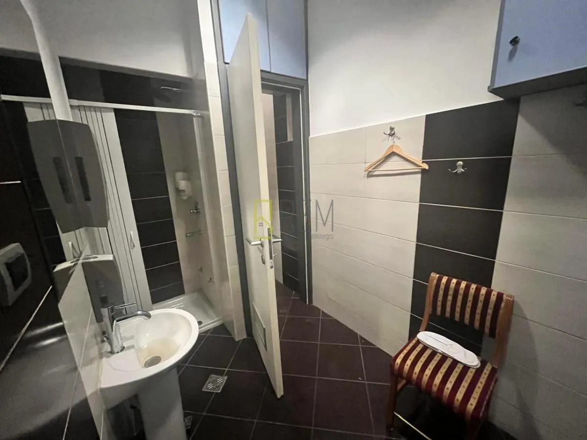 Sale, office space, 327m², Blok 5, Podgorica