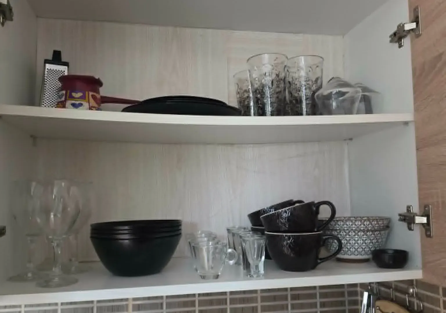 Izdavanje, jednosoban stan, 30m², Đenovići, Herceg Novi