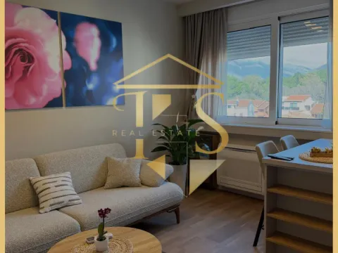 Rent, one bedroom apartment, 45m², Centar, Tivat - image 7