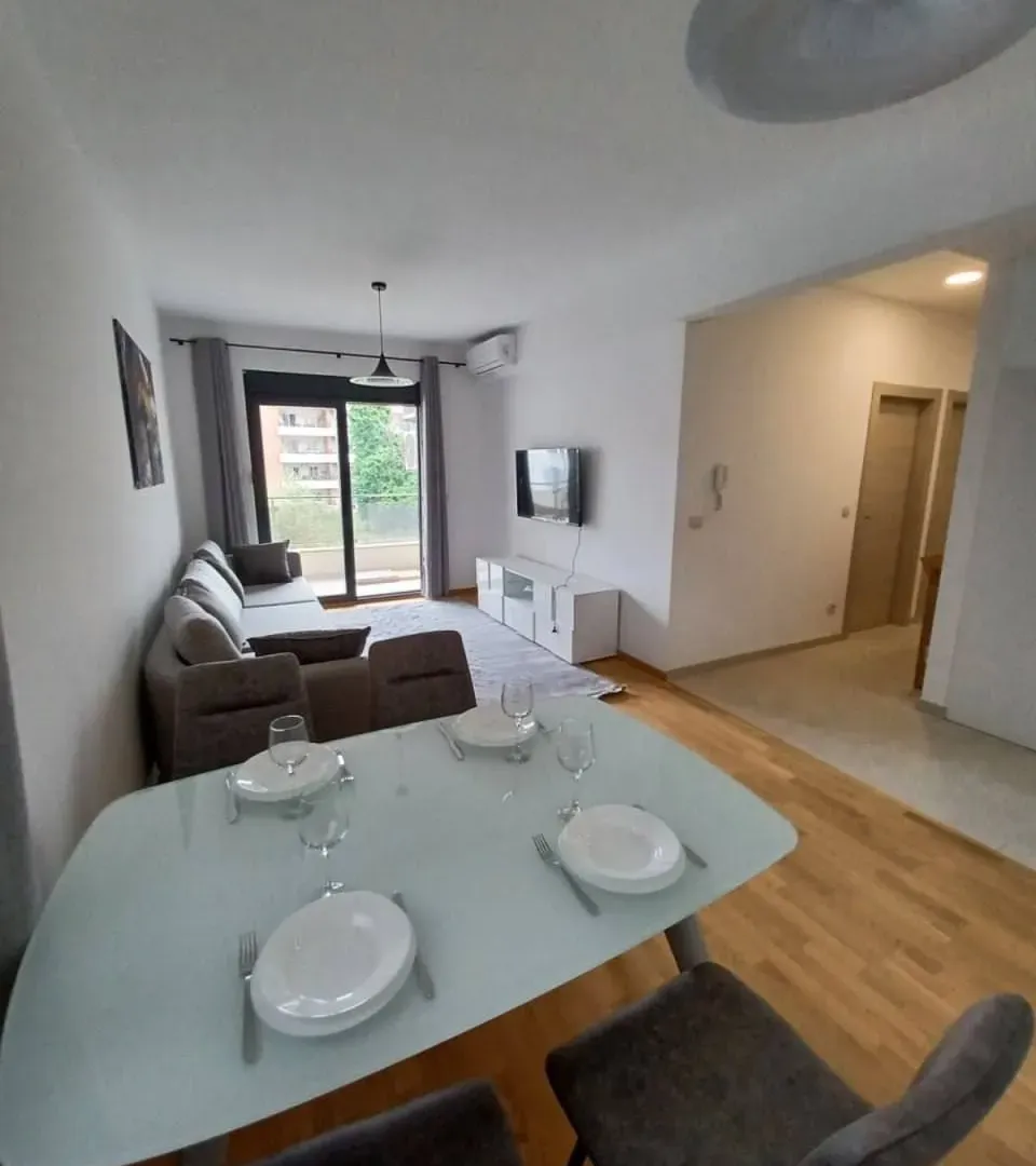 Rent, two bedroom apartment, 68m², Budva, Crna Gora
