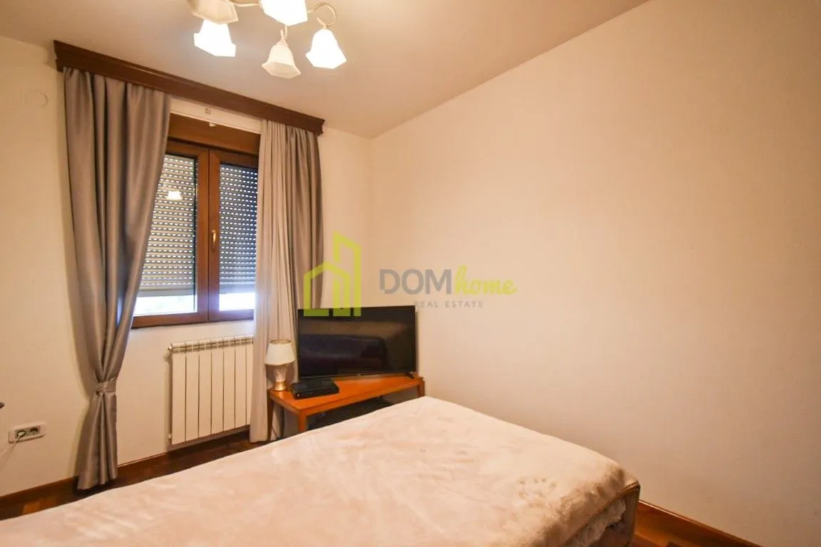 Izdavanje, dvosoban stan, 90m², Gorica C, Podgorica