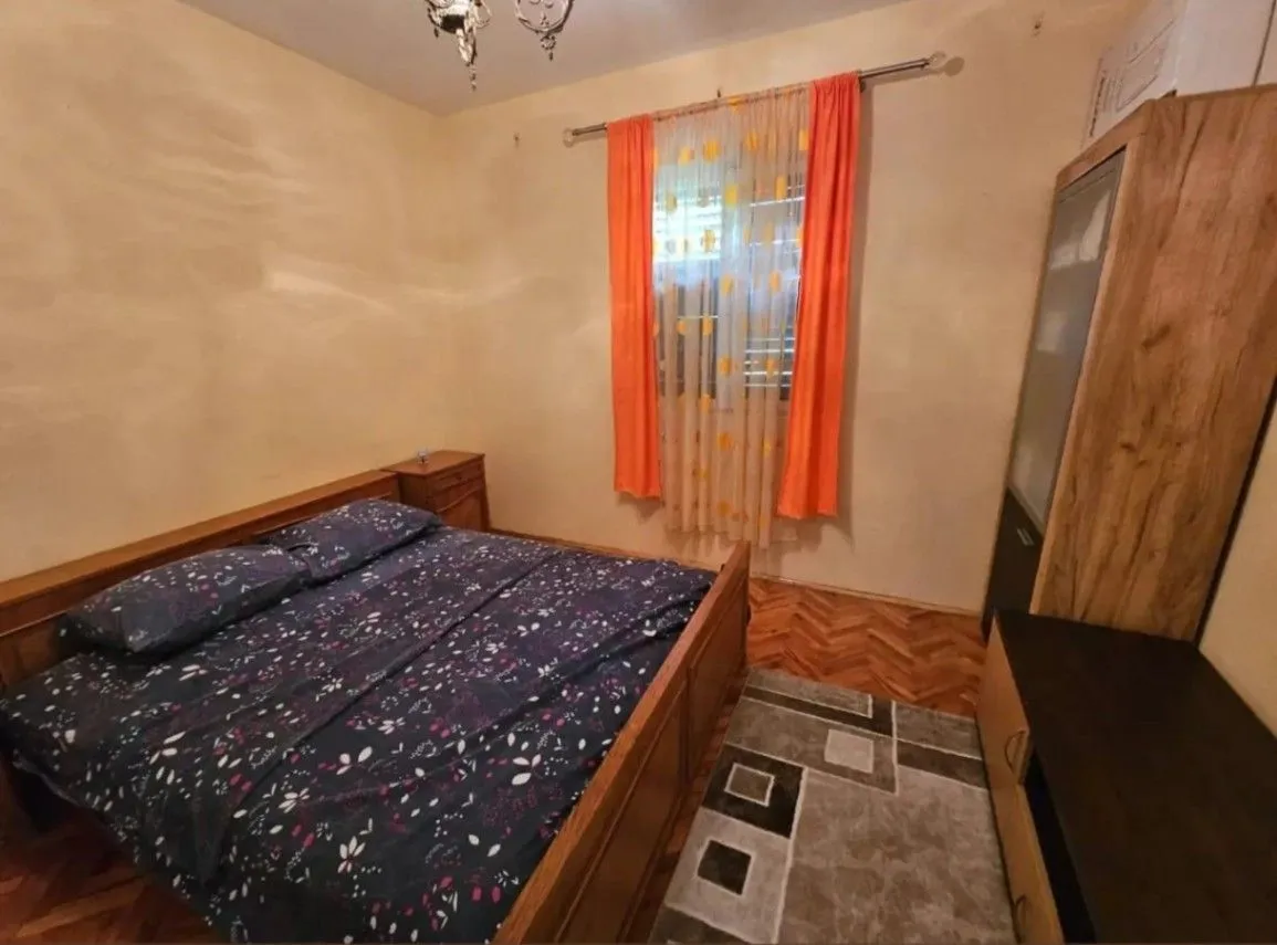 Prodaja, dvosoban stan, 74m², Risan, Kotor