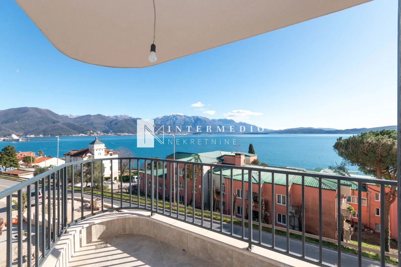 Prodaja, jednosoban stan, 46m², Bijela, Herceg Novi