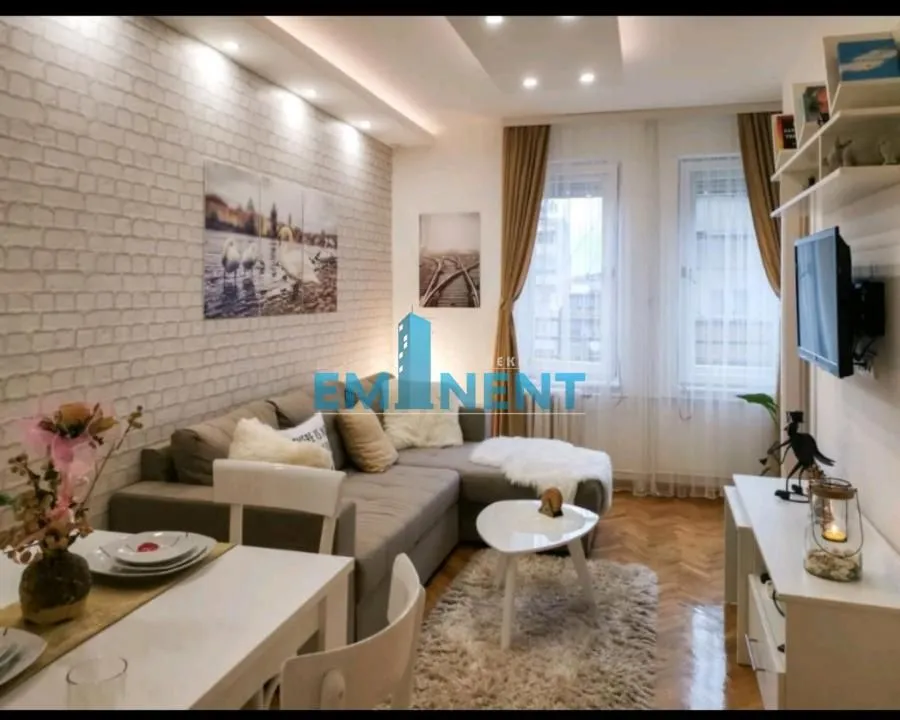 Izdavanje, stan, 35m², Stari Grad, Beograd