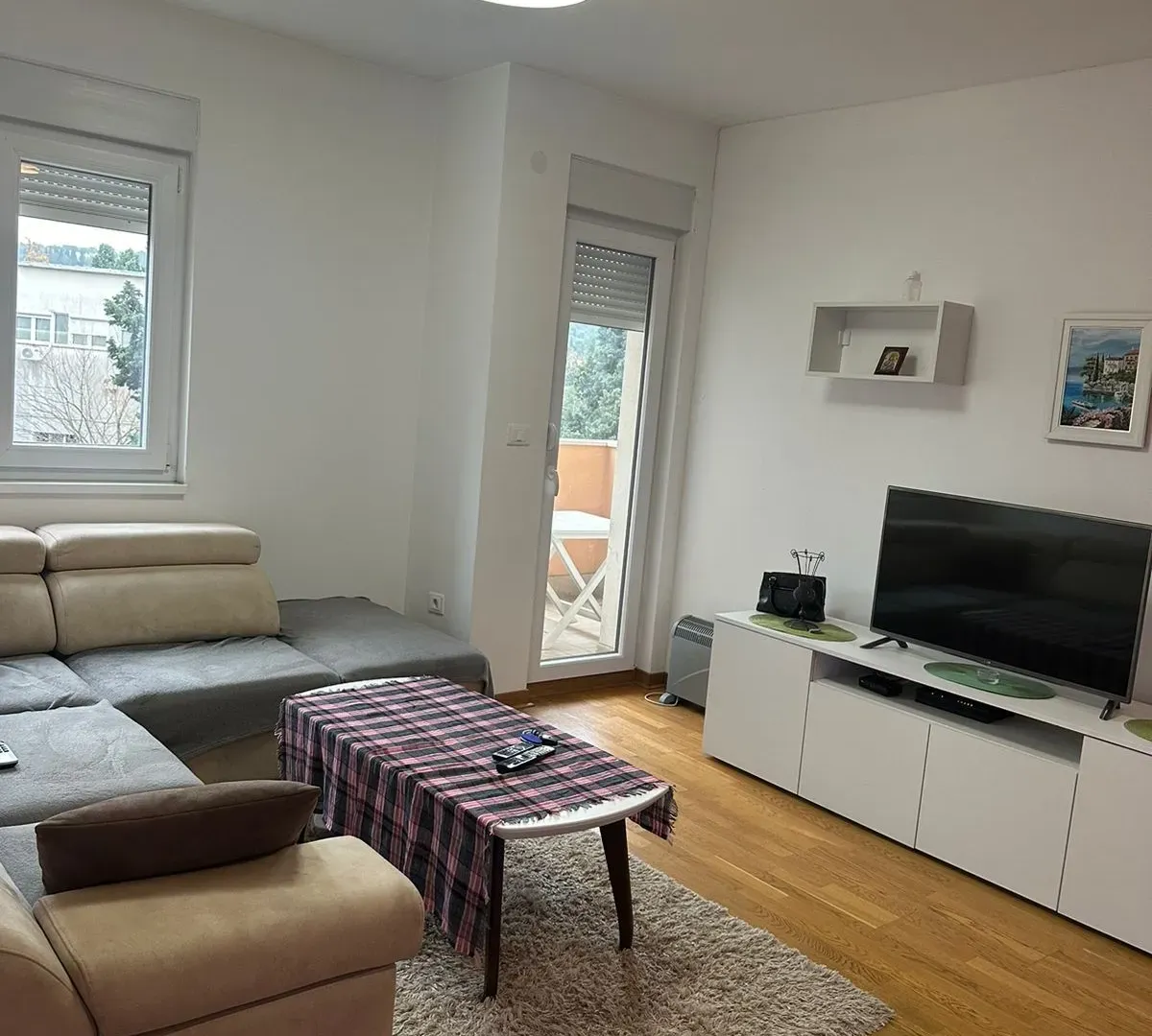 Izdavanje, stan, 65m², Zagorič, Podgorica