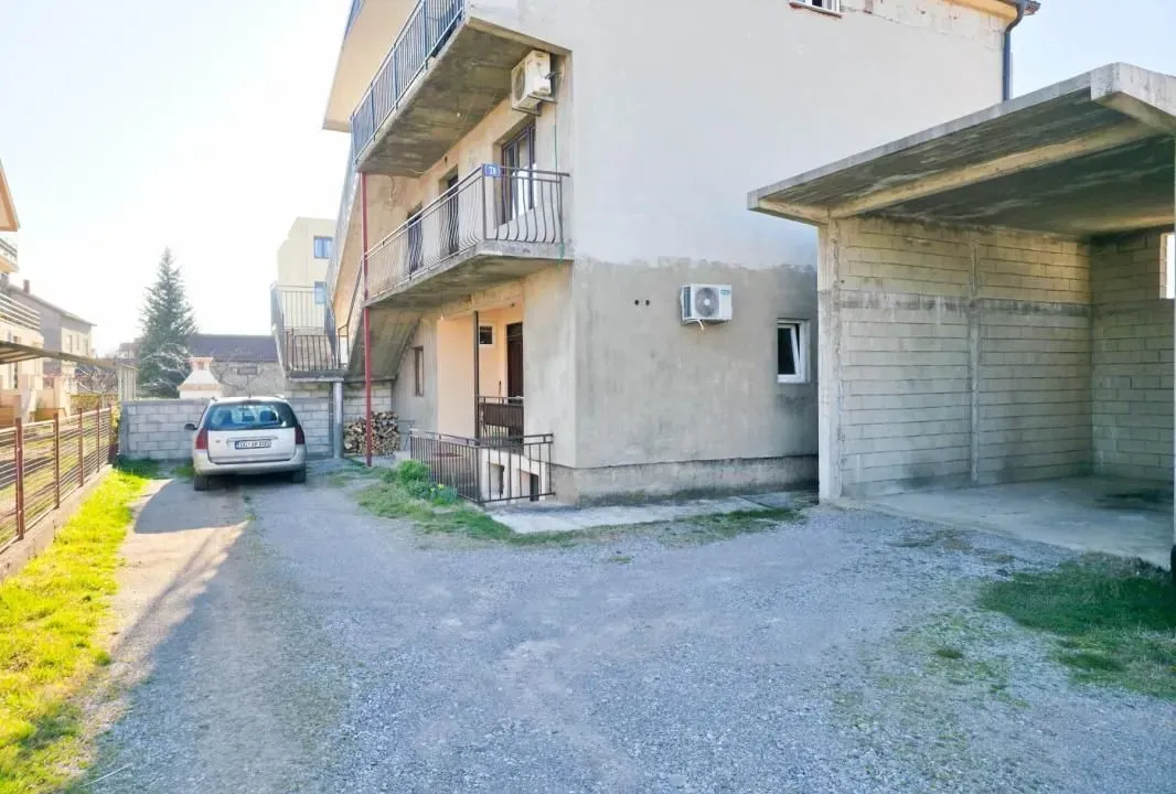 Sale, house, 110m², Zagorič, Podgorica