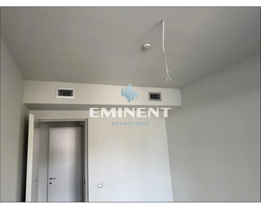 Izdavanje, trosoban stan, 78m², Novi Beograd Blok 65, Novi Beograd Sve Podlokacije
