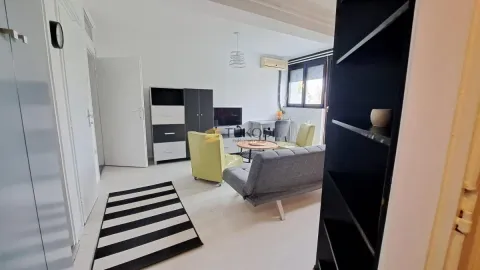 Izdavanje, jednosoban stan, 43m², Liman 2, Novi Sad Sve Podlokacije - image 5