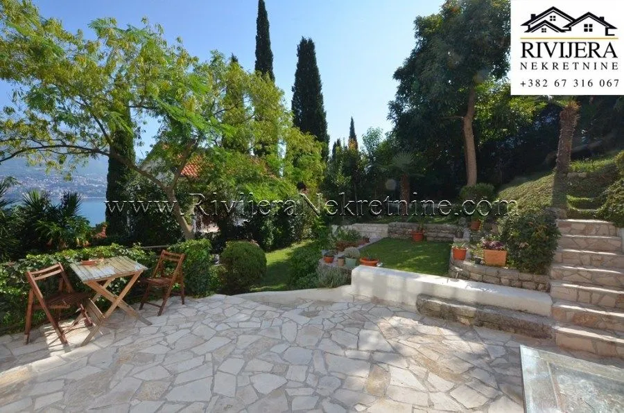 Prodaja, kuća, 203m², Njivice, Herceg Novi