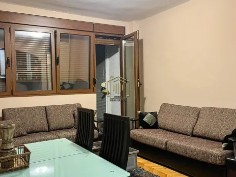 Rent, two bedroom apartment, 65m², Pejton, Podgorica - image 1