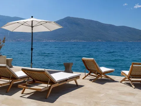 Rent, house, 587m², Dobrota, Kotor - image 27