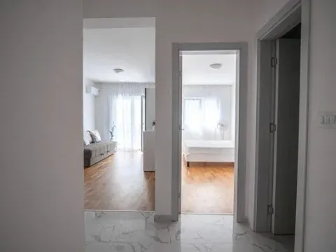 Sale, one bedroom apartment, 46m², Podkošljun, Budva - image 14