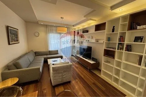 Prodaja, dvosoban stan, 74m², Podgorica, Crna Gora