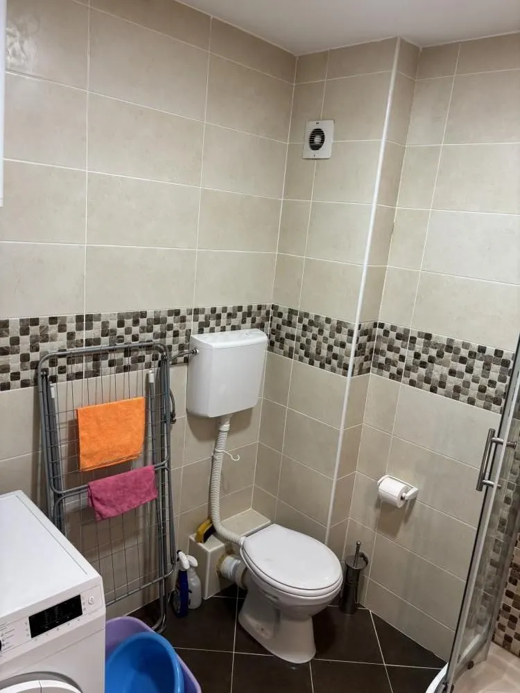 Izdavanje, jednosoban stan, 42m², Altina, Beograd