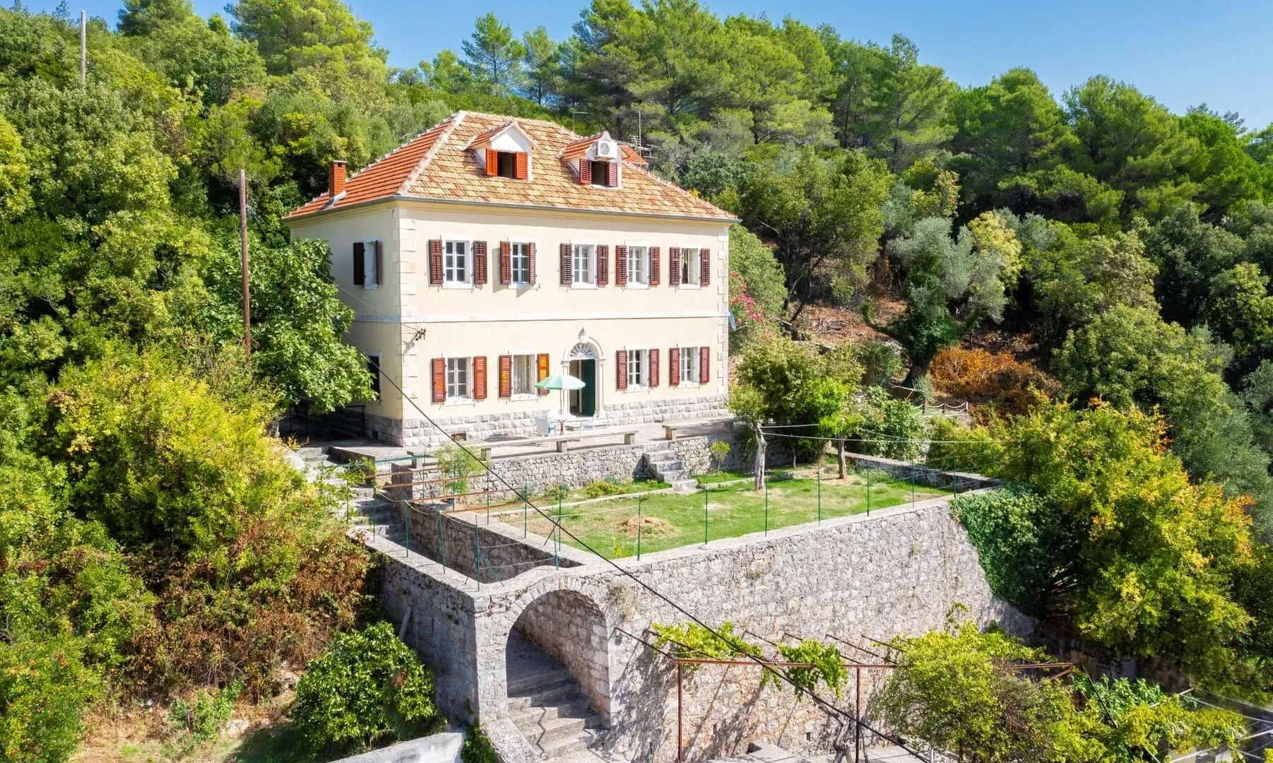 Sale, house, 350m², Bigova, Kotor