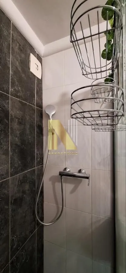 Izdavanje, dvosoban stan, 51m², Bulevar Oslobodjenja, Novi Sad Sve Podlokacije