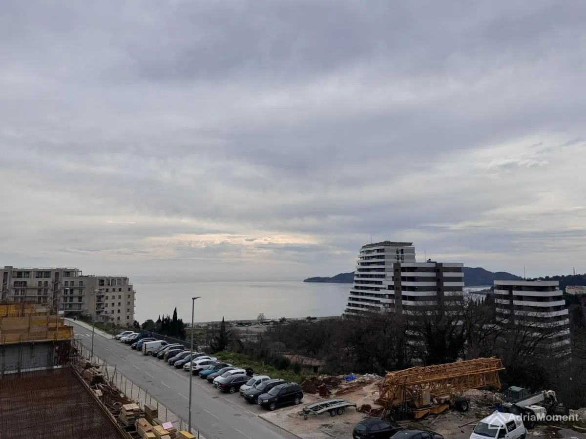 Prodaja, dvosoban stan, 60m², Bečići, Budva