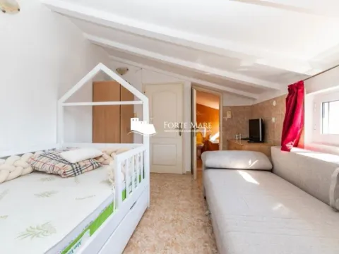 Sale, four bedroom apartment, 180m², Gomila, Herceg Novi - image 3