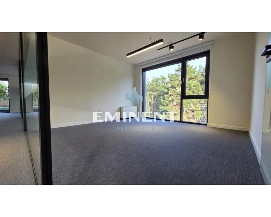 Rent, office space, 268m², Savski Venac, Beograd