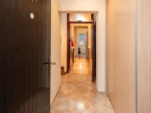 Izdavanje, dvosoban stan, 60m², Seljanovo, Tivat - image 6