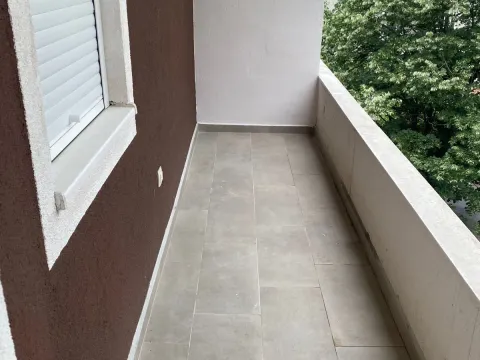 Izdavanje, jednosoban stan, 50m², Podkošljun, Budva - image 7