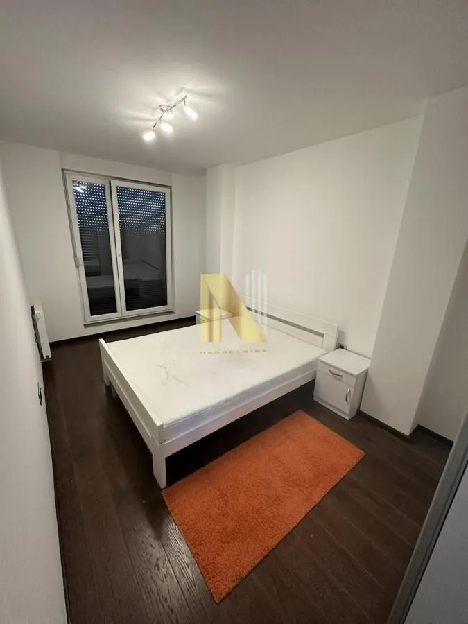 Izdavanje, dvosoban stan, 76m², Adamovićevo Naselje, Novi Sad Sve Podlokacije