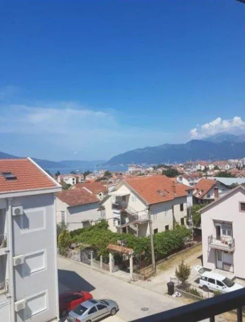 Prodaja, trosoban stan, 99m², Tivat, Crna Gora