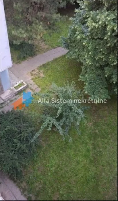 Izdavanje, trosoban stan, 80m², Savski Venac, Beograd