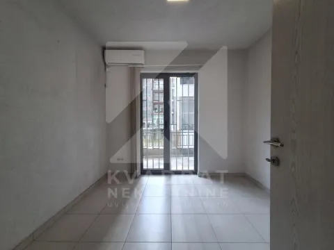 Rent, office space, 172m², 1 maj, Podgorica - image 2