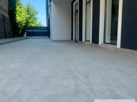 Izdavanje, poslovni prostor, 298m2, Centar, Stara Pazova Izdavanje, poslovni prostor, 298m2, Centar, Stara Pazova