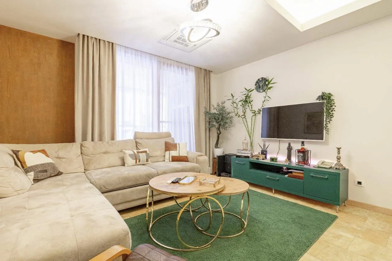 Prodaja, dvosoban stan, 82m², Rozino, Budva