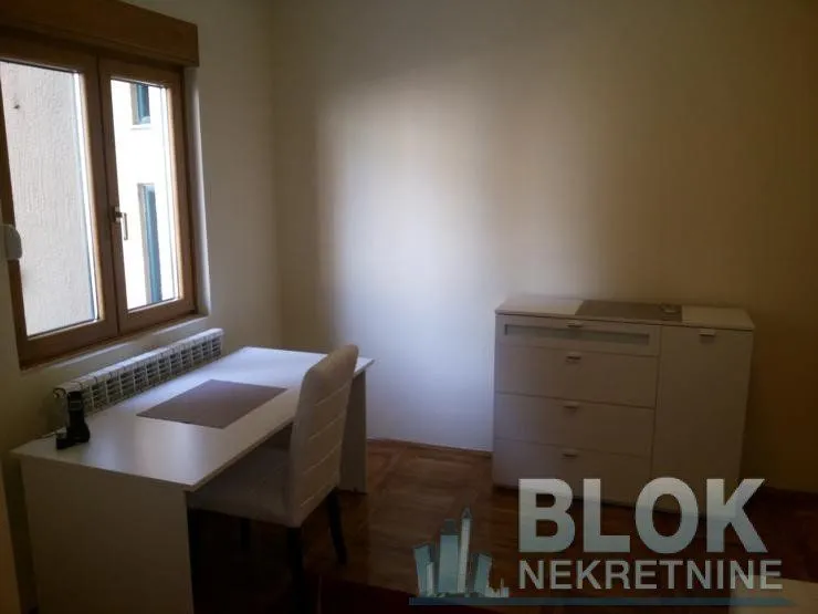 Rent, four bedroom apartment, 150m², Podgorica, Crna Gora