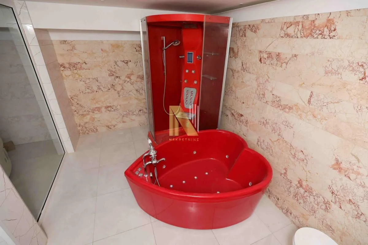 Prodaja, jednosoban stan, 56m², Salajka, Novi Sad Sve Podlokacije