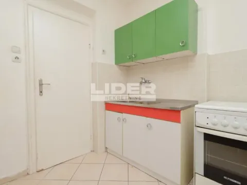 Sale, two bedroom apartment, 50m², Gundulićev Venac, Beograd - image 9