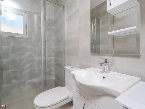 Rent, one bedroom apartment, 56m², Budva, Crna Gora - image 6