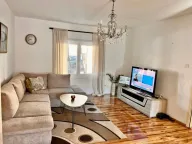 Rent, five bedroom apartment, 170m², Stari Aerodrom, Podgorica - image 10