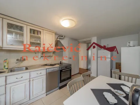 Sale, three bedroom apartment, 82m², Kalenić Pijaca, Vračar Sve Podlokacije - image 11