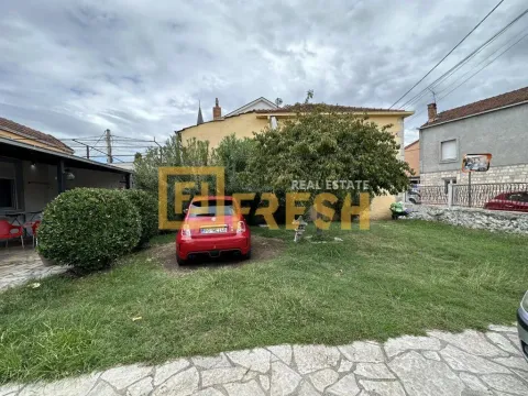 Prodaja, kuća, 103m², Stara Varoš, Podgorica - image 13