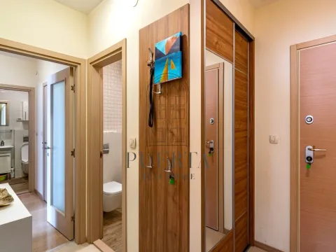 Prodaja, dvosoban stan, 72m², City Kvart, Podgorica - image 11