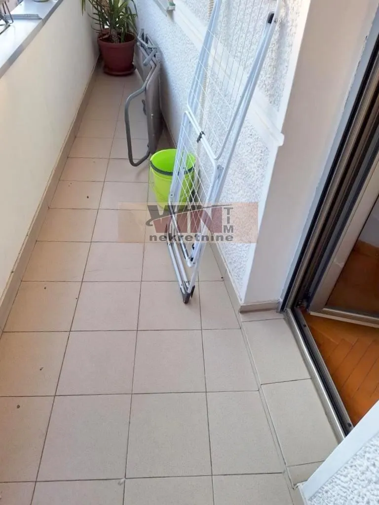 Sale, four bedroom apartment, 100m², Zvezdara Sve Podlokacije, Beograd