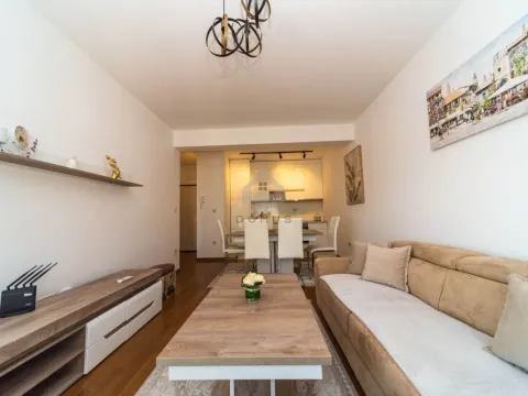 Prodaja, jednosoban stan, 45m², Zabjelo, Podgorica